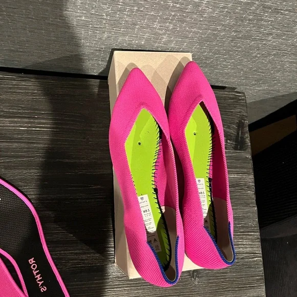 New Rothy’s The Point Flat Shoes Dragon Fruit Pink 8.5 - Picture 9 of 10
